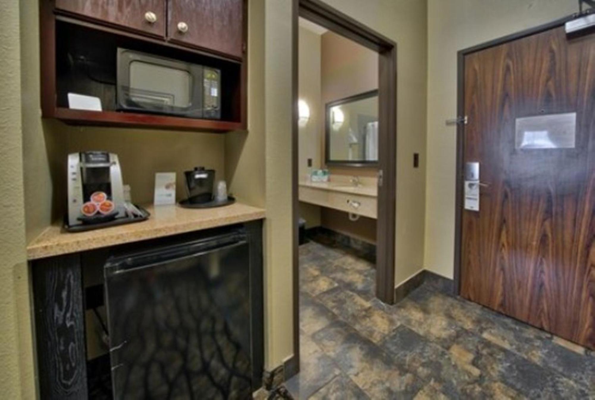 Holiday Inn Express And Suites Lubbock South, An Ihg Hotel Rom bilde